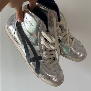 Tiger silver shoes men’s 5